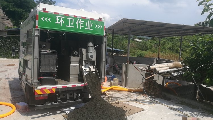 额尔古纳污泥干湿分离技术