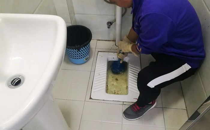 额尔古纳疏通蹲坑