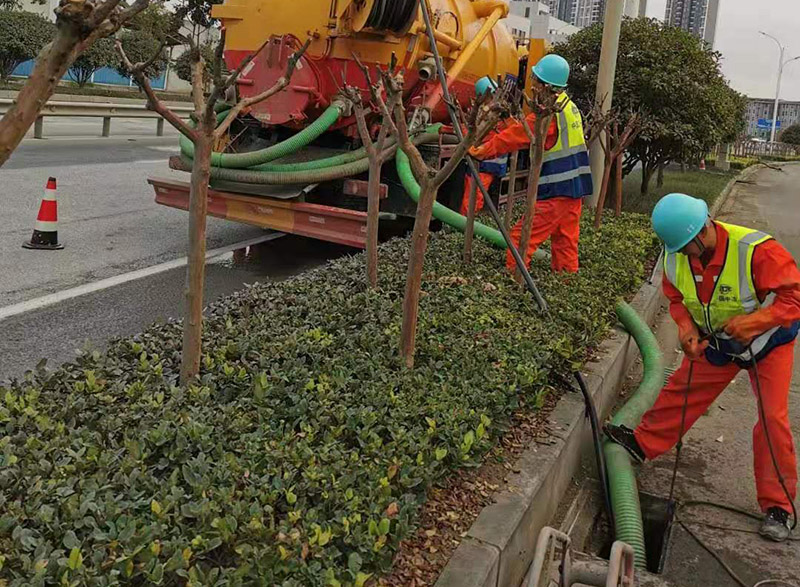 额尔古纳市政管道清淤