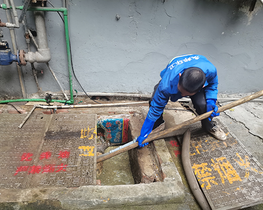 额尔古纳清掏化粪池